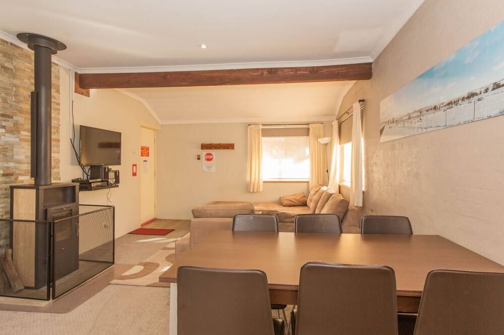 Charvel 2 35 Gippsland Street - Jindabyne - Ruokailuhuone