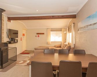 Charvel 2 35 Gippsland Street - Jindabyne - Comedor