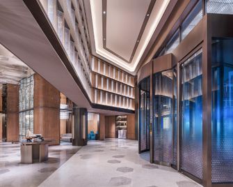 Crystal Orange Qingdao Taidong Pedestrian Street Yan'an Third Road Hotel - تشينغداو - ردهة