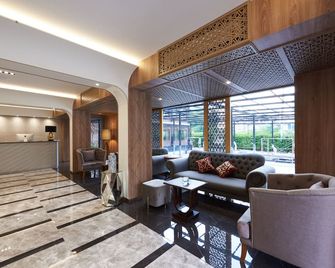 Almas Hotel Bangkok - בנגקוק - לובי