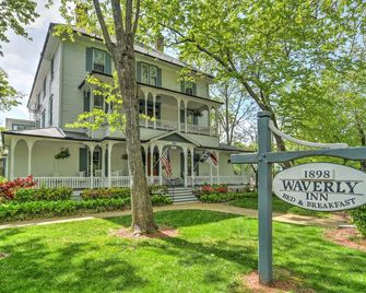 1898 Waverly Inn - Hendersonville - Edificio