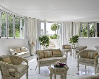 Hotel Il Negresco - Forte dei Marmi - Living room