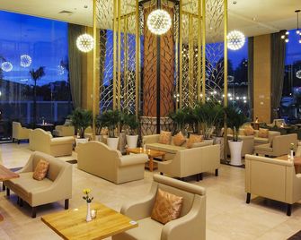 Sunrise Hotel - Tay Ninh - Sala de estar