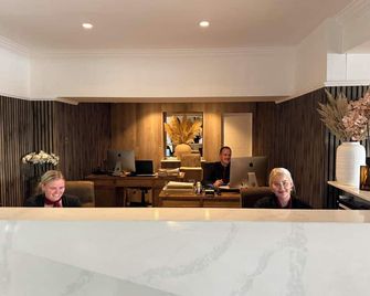 Beech Hill Hotel & Spa - Windermere - Front desk