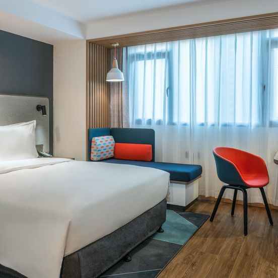 Holiday Inn Express Qingdao City Center By IHG image 1