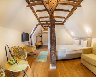 Rossmarkt Haus - Braşov - Bedroom