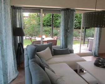 Inviting 2-Bed House in Tignale - Tignale - Living room