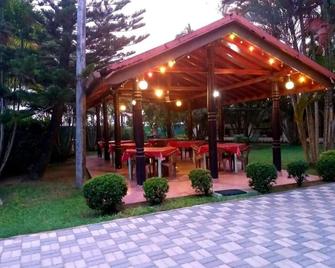 Hotel T.K. Green Garden - Matara - Patio