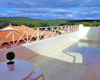 Great house w / season in Sheets, overlooking the city and the mountains. - Lençóis - Balcony