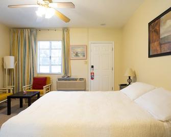 Mar Bay Motel &Suites - Safety Harbor - Bedroom