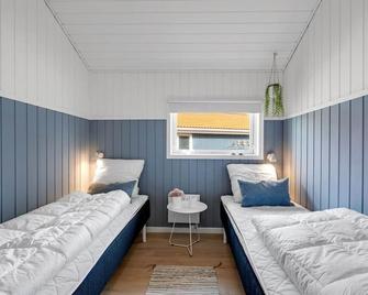 \'Ingelis\' - 150m to the inlet by Interhome - Tarm - Habitación