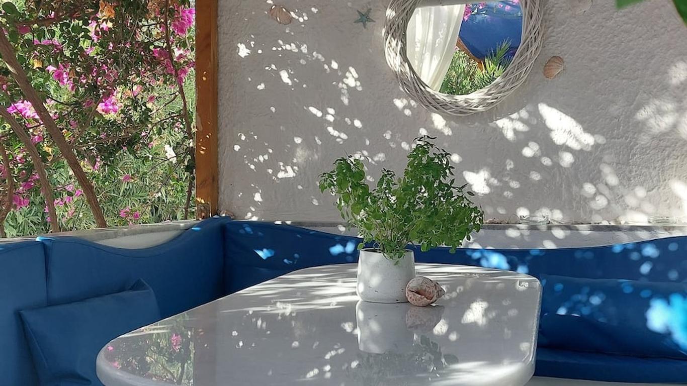 دورون هوتل ديلفيني