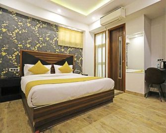 Hotel De Smart Luxury Near Delhi Airport - New Delhi - Slaapkamer