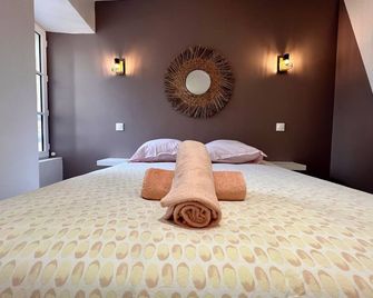 La Palmeraie -Wifi Fibre- Centre Ville -Property Rental Nm - Fontenay-le-Comte - Habitación