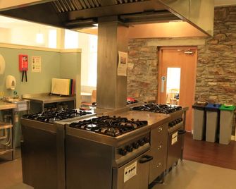 Lochranza Youth Hostel - Isle of Arran - Kitchen