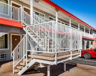 Hotel Europa Ridgecrest - Ridgecrest - Bygning