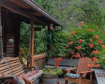 Canyon Wren Creek Access- Morning Glory cabin - Sedona - Patio