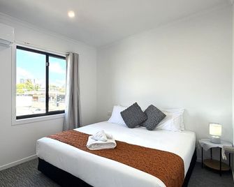 Aqua Blue Motel - Biggera Waters