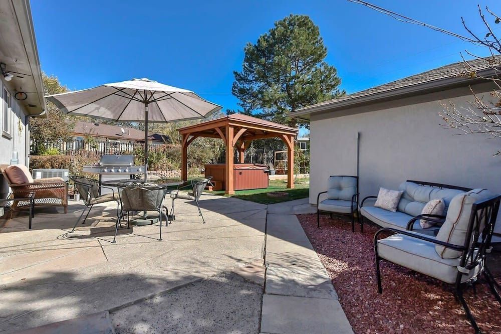 3 بدميد سينتري مودرنهوت توب، جريل، كلوس تو اي تي - كولورادو سبرينغز - شرفة مرصوفة