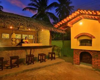 Emel Boutique - Negombo - Bar