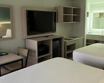 Rodeway Inn - Muskogee - Makuuhuone