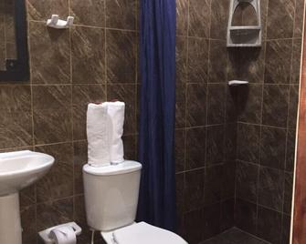 Hotel Costa Bahía - Cartagena - Bathroom