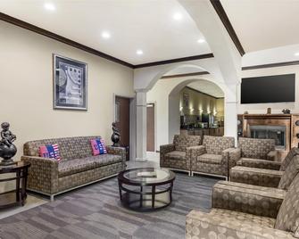 Best Western Red River Inn & Suites - Thackerville - Sala de estar