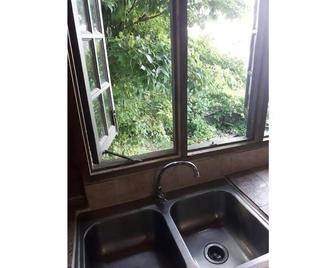 Tranquil and Peaceful Parlatuvier - Castara - Kitchen
