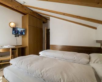 Hotel Ferrari - Pinzolo - Schlafzimmer