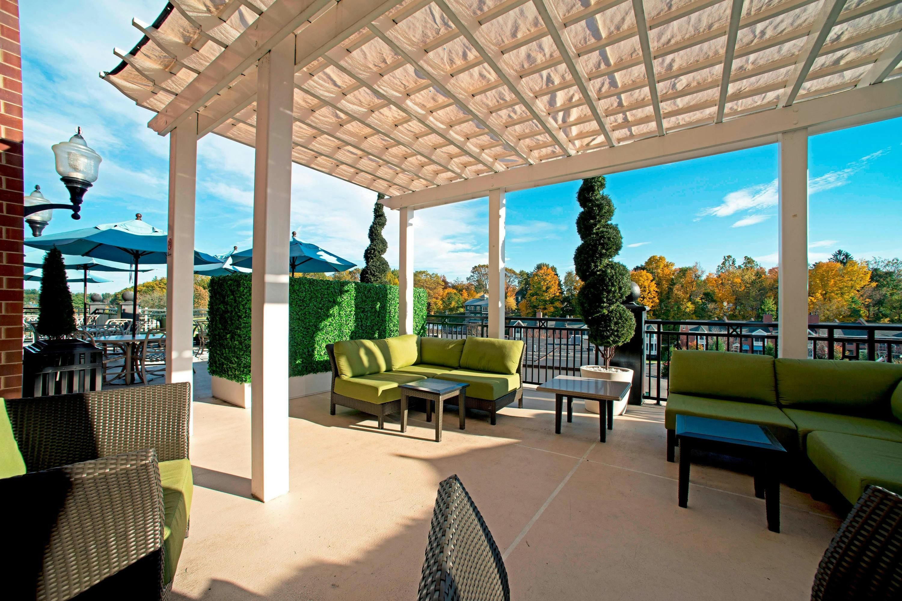 Courtyard by Marriott Saratoga Springs - סאראטוגה ספרינגס - מרפסת