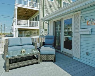 Cozy and Roomy Beachside Bungalow in Sea Isle - Sea Isle City - Balcón