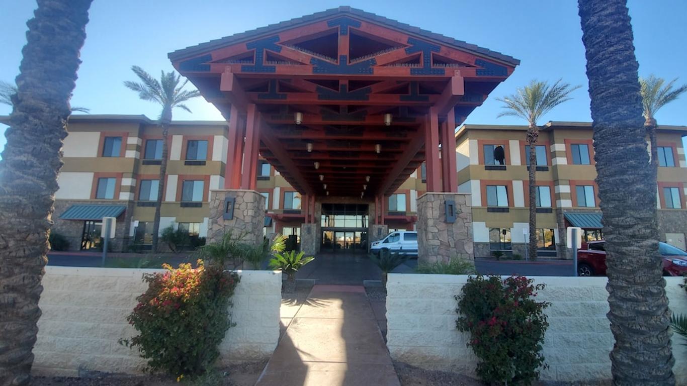 Legacy Inn & Suites