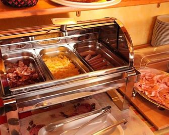 Hotel Perruquet - Breuil-Cervinia - Buffet