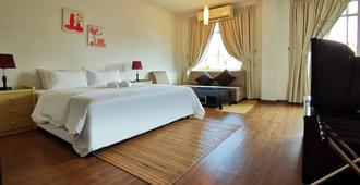 Eden Penthouse Airport Access By Natol Homestay- Kuching Home - Kuching - Bedroom