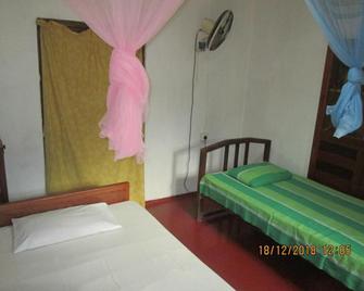 Nature Inn - Mirissa - Bedroom