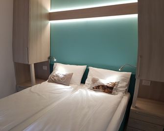 Casa Maria Apartments - Riva del Garda - Makuuhuone