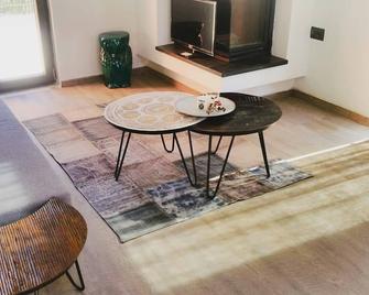 Suite - Zpoint - Parga - Wohnzimmer