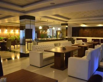 Pt Moolraj Residency - Una - Restaurant