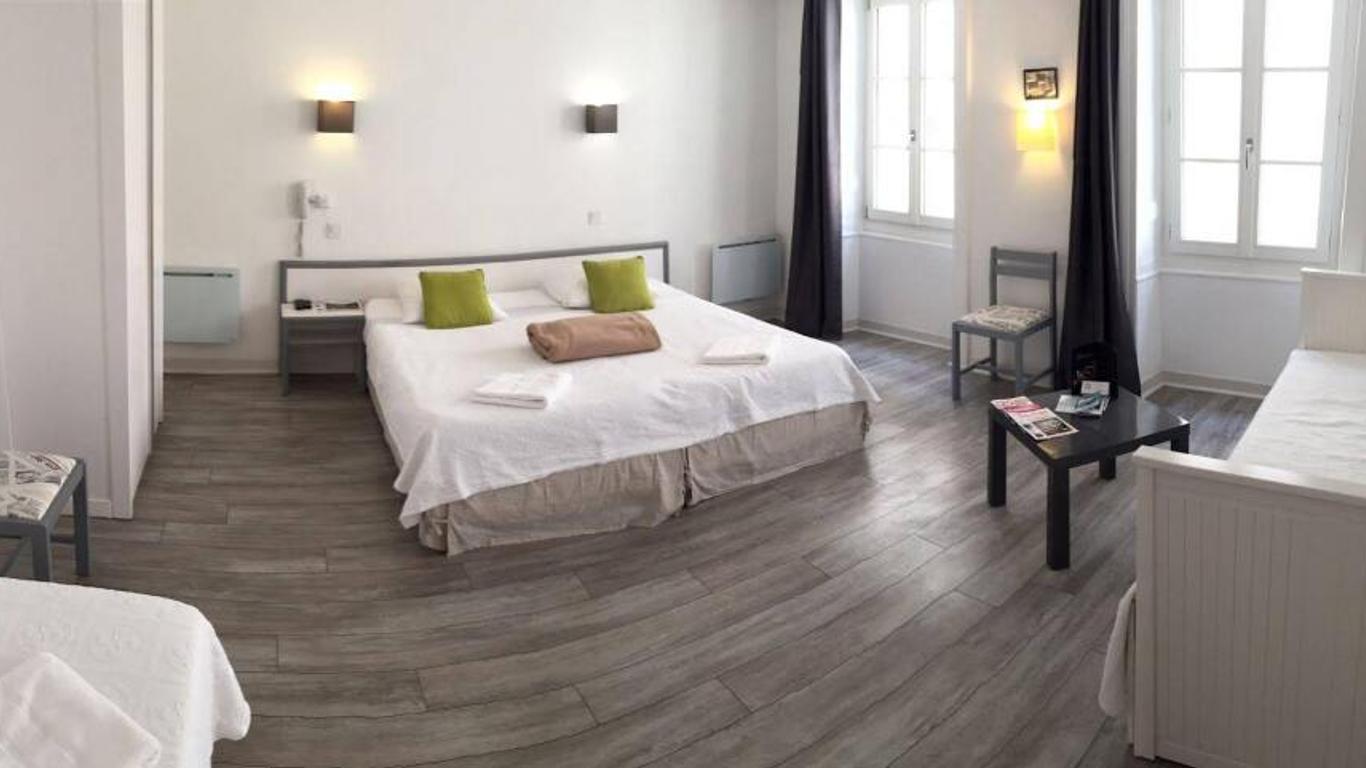 Le Petit Hôtel