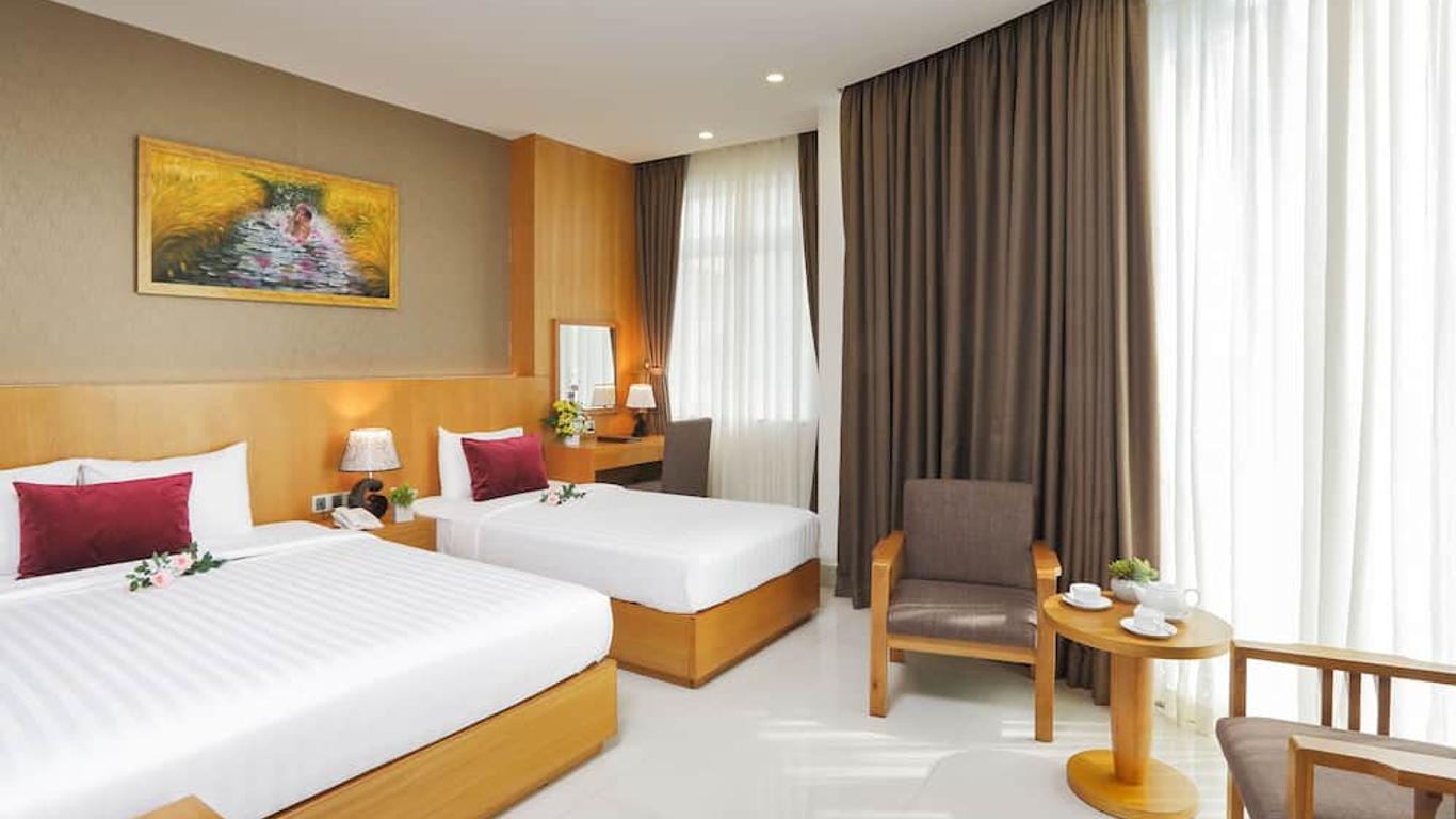 Golda Hotel