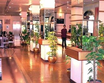 Hotel Mehran - Karachi - Lobby