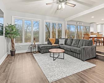 Olentangy Riverfront Escape - Delaware - Wohnzimmer
