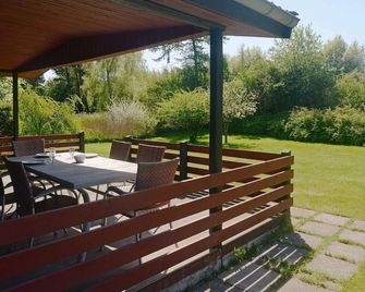6 Person Holiday Home in Praesto-by Traum - Præstø - Patio