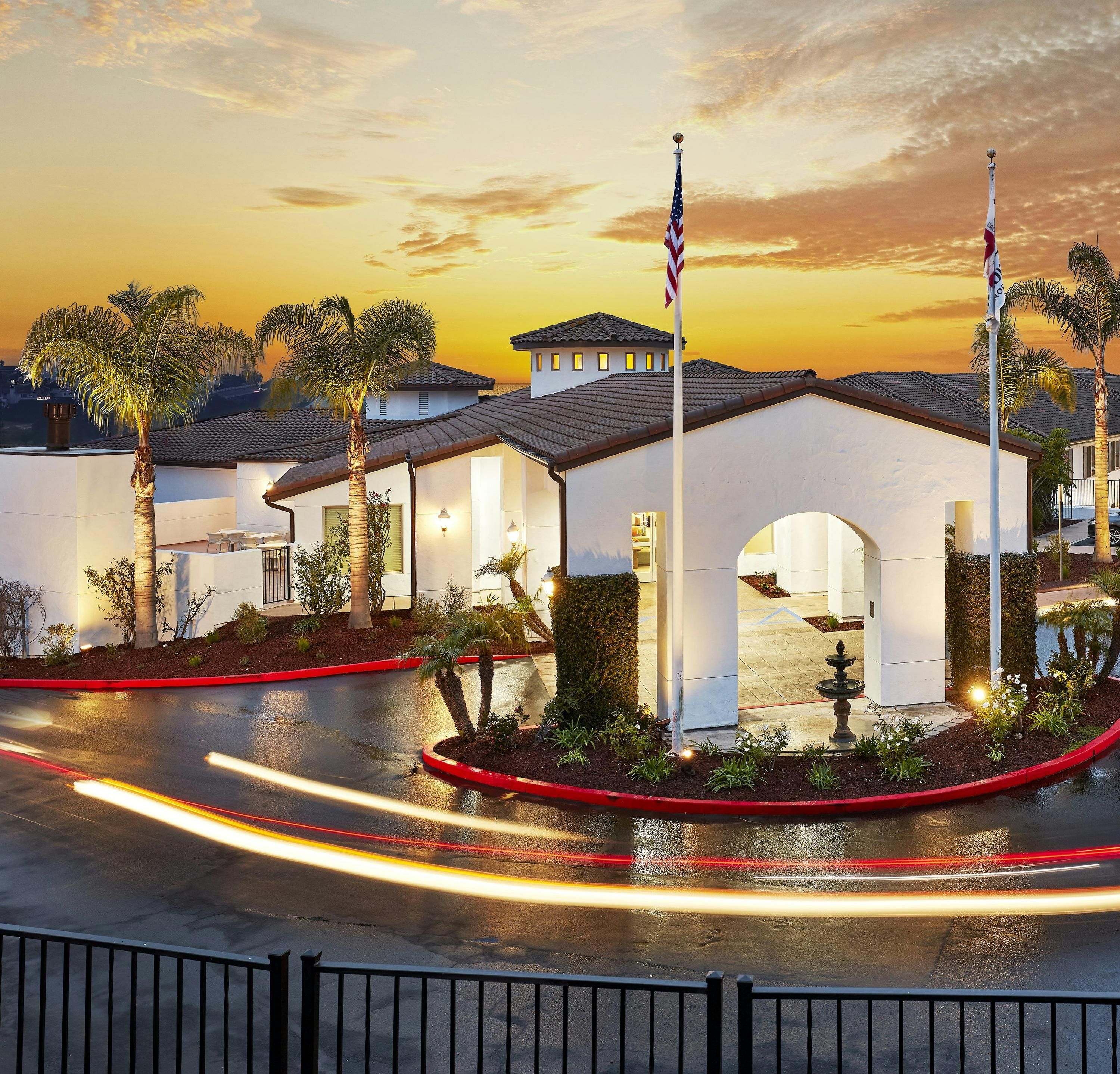 Hilton Garden Inn San Luis Obispo/Pismo Beach - Pismo Beach - Building