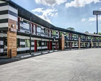 The Asheville Inn - Asheville - Edificio