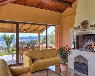 Villa Morotti by MMega - Montone