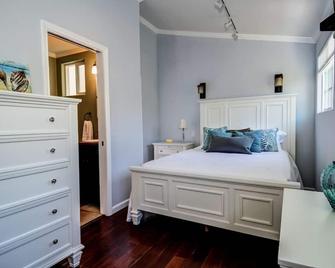 Perfect For Families ~ Steps To Beach!! - Manhattan Beach - Sypialnia