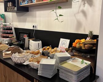 Grand Hôtel de Lyon - Vals-les-Bains - Buffet