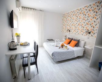 Bloom Inn Madrid - Madrid