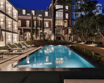 وان شوت بالاسيو سيدوفييتا - بورتو - حوض السباحة